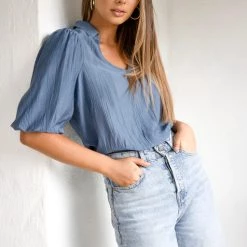 Indigo Boutique New Arrivals SOFIA BUBBLE SLEEVE BLUE TOP