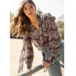 Indigo Boutique Tops She's All That Blouse