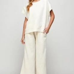 Indigo Boutique Textured Short And Sweatshirt Set In White New Arrivals